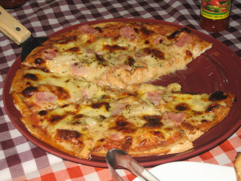 Hawaiian pizza