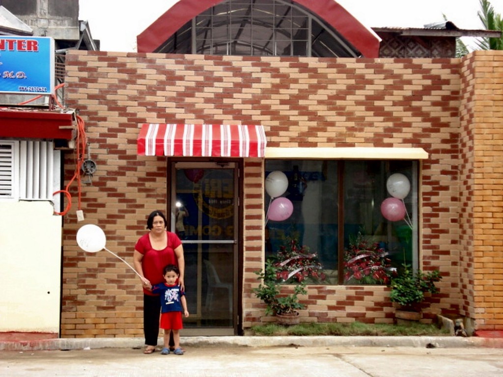 Front of GS Lying-in Center and Ob-Gyne Clinic